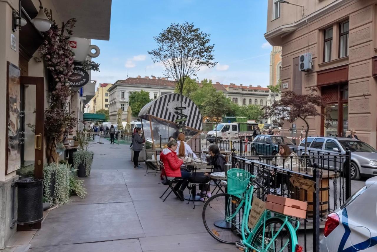 Corvina Apartment Budapest With Free Private Parking Exterior foto